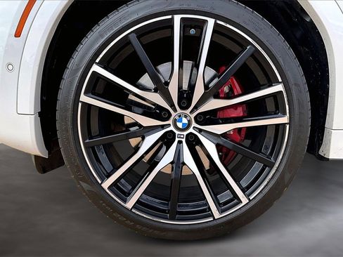 Used 2023 BMW X6 xDrive40i w/ M Sport Package image 8