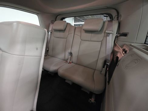 Used 2006 Jeep Commander Limited w/ Trailer Tow Group IV AWD/4WD image 22