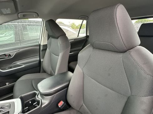 Used 2025 Toyota RAV4 LE FWD image 29