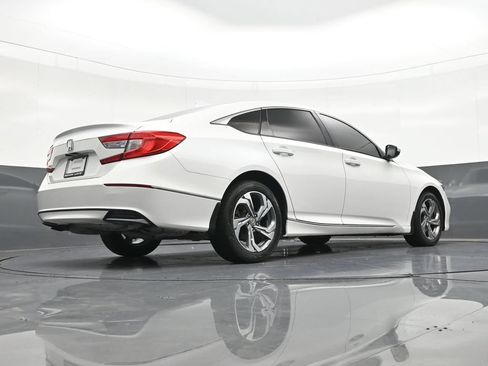 Used 2020 Honda Accord EX image 31