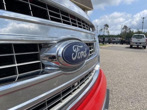Used 2014 Ford F150 XLT w/ XLT Chrome Package AWD/4WD image 24