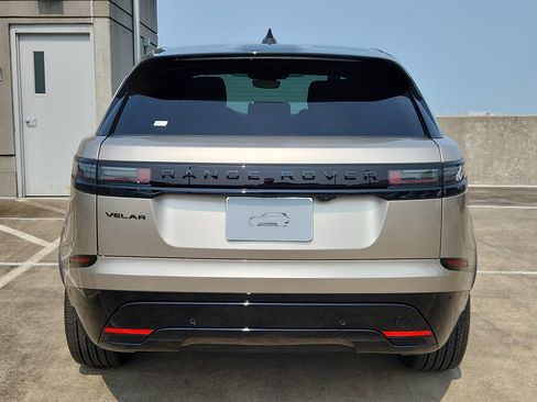 Used 2026 Land Rover Range Rover Velar Dynamic SE image 7