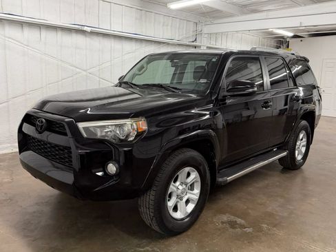 Used 2016 Toyota 4Runner SR5 Premium RWD image 9