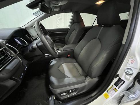Certified 2022 Toyota Camry LE w/ Convenience Package FWD image 10