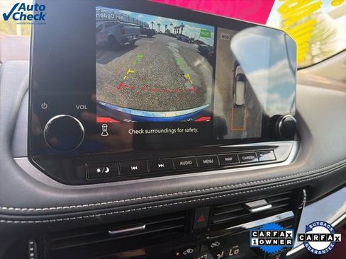 Certified 2023 Nissan Rogue SL w/ SL Premium Package image 18