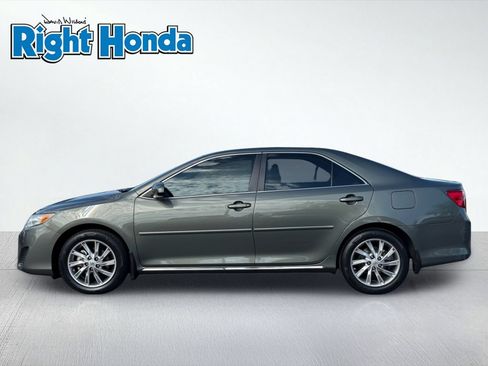 Used 2012 Toyota Camry LE FWD image 3