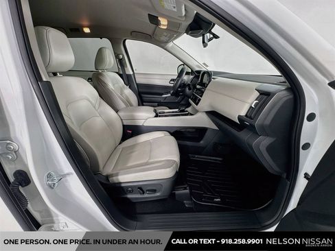 Certified 2023 Nissan Pathfinder SL w/ Lighting Package (N92) AWD/4WD image 29