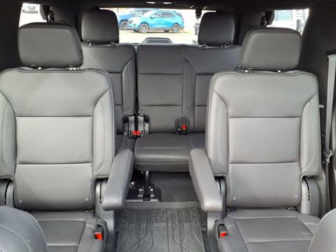 Used 2023 Chevrolet Tahoe LT w/ LT Signature Package image 6