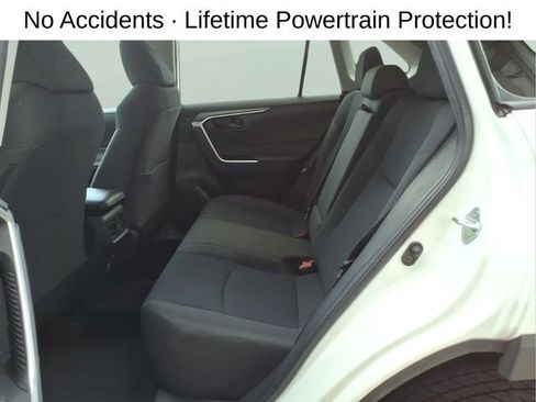 Used 2023 Toyota RAV4 LE AWD/4WD image 22