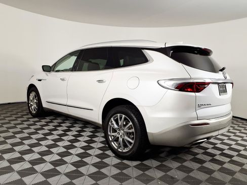 Used 2022 Buick Enclave Essence w/ Experience Buick Package AWD/4WD image 6