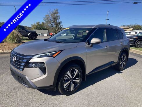 Used 2024 Nissan Rogue SL FWD image 8