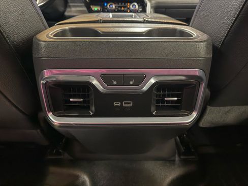 Used 2022 GMC Sierra 1500 Denali AWD/4WD image 23