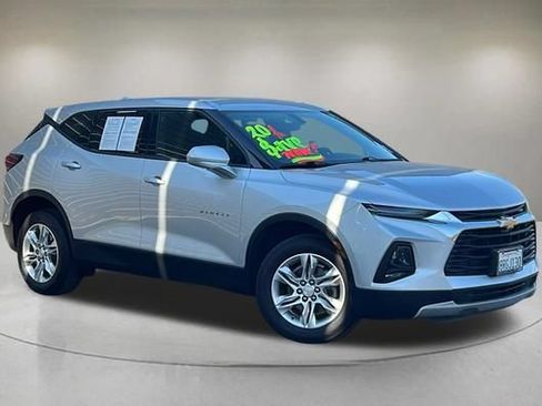 Used 2020 Chevrolet Blazer LT FWD image 1