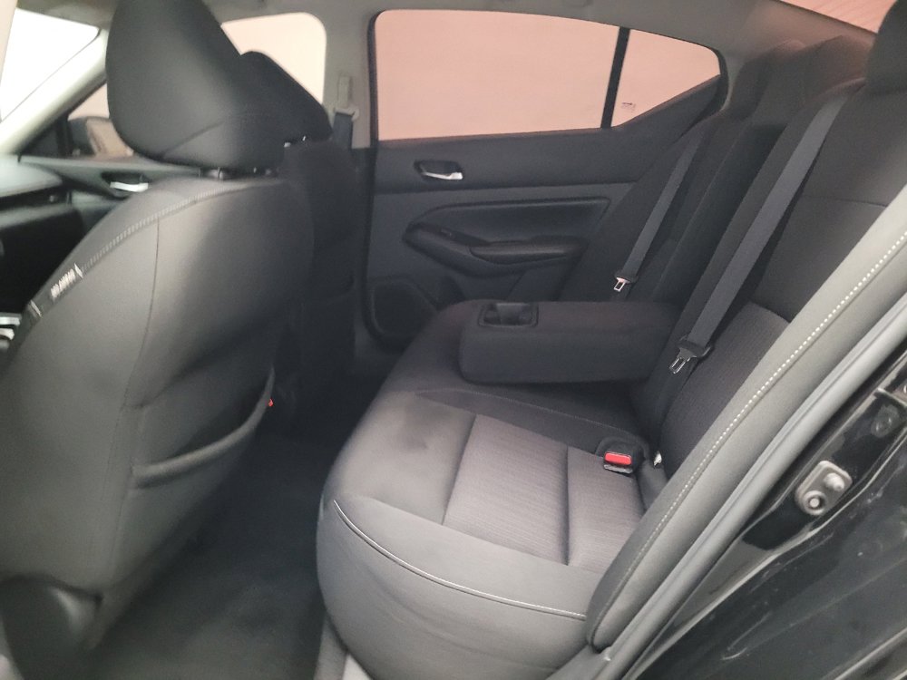 Used 2021 Nissan Altima 2.5 SV FWD image 18