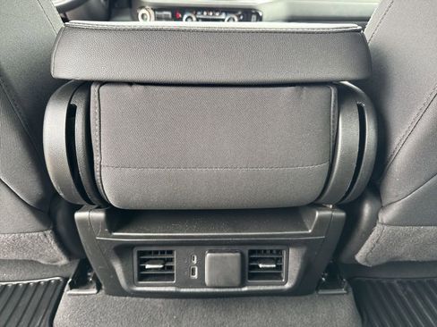 Certified 2025 Chevrolet Silverado 1500 LT AWD/4WD image 23