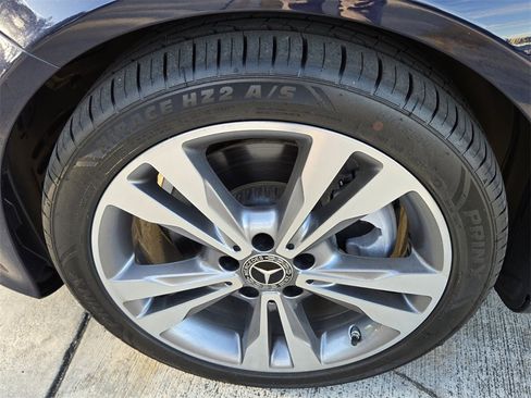 Used 2019 Mercedes-Benz C 300 Sedan image 10