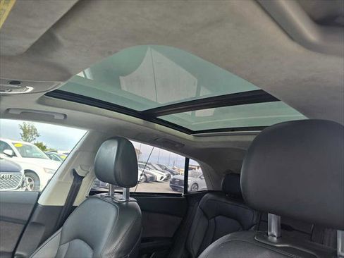 Used 2019 Audi Q8 Prestige w/ Luxury Package image 26