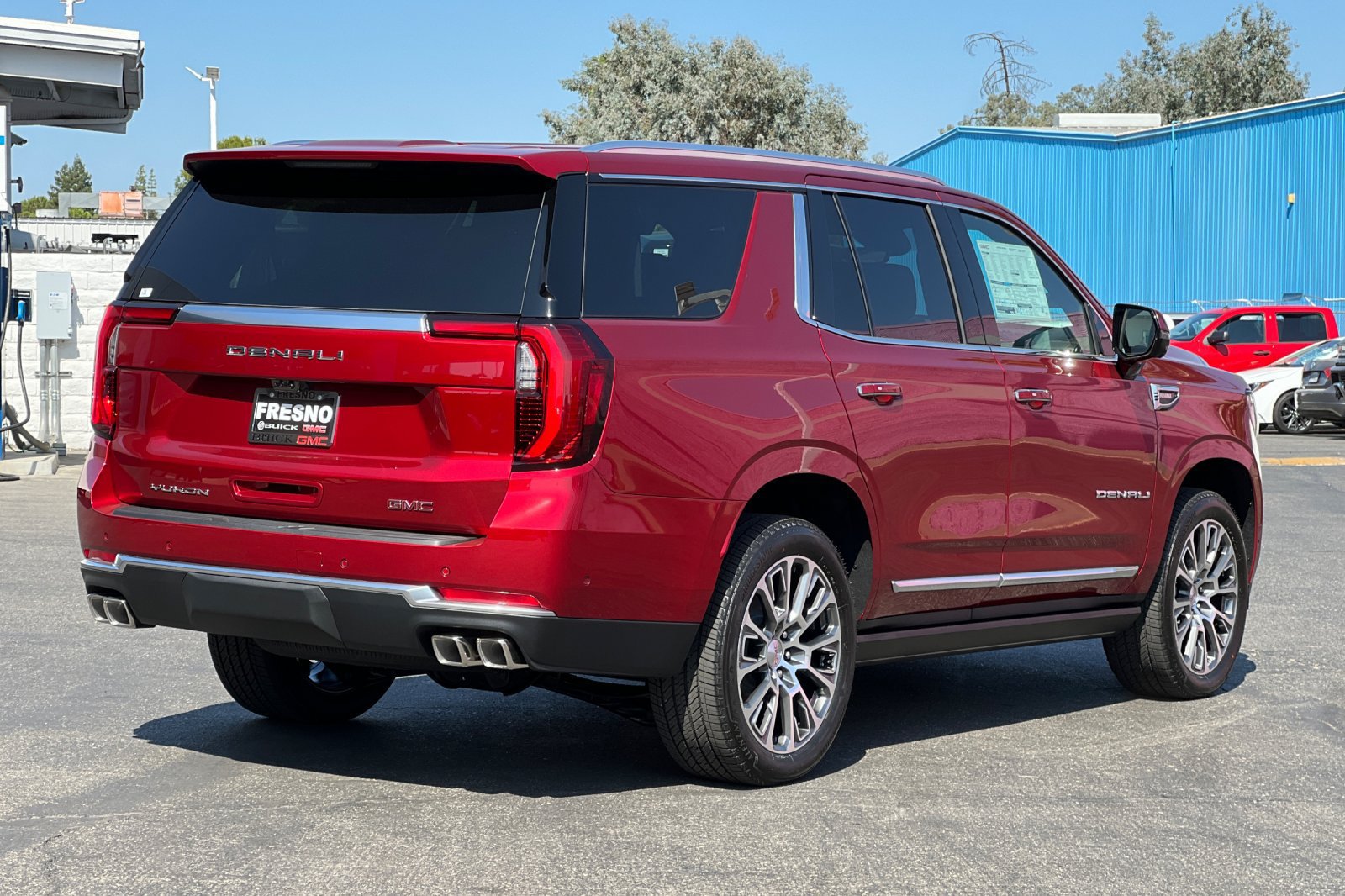 New 2026 GMC Yukon Denali w/ Denali Reserve Package AWD/4WD image 4