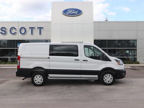 Used 2025 Ford Transit 250 Low Roof w/ Exterior Upgrade Package RWD image 17