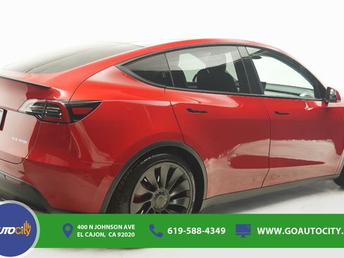 Used 2023 Tesla Model Y Performance AWD/4WD image 6