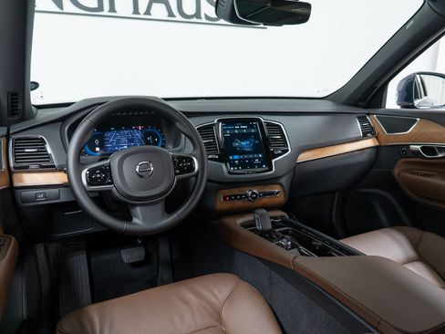 Used 2024 Volvo XC90 B6 Plus w/ Protection Package Premier image 16