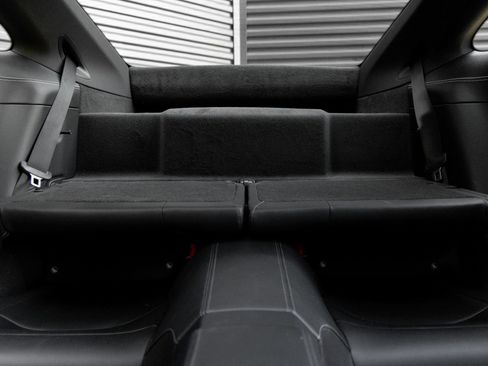 Certified 2025 Porsche 911 Carrera RWD image 34