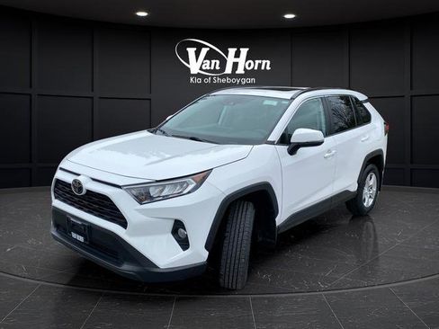 Used 2021 Toyota RAV4 XLE w/ Convenience Package AWD/4WD image 7