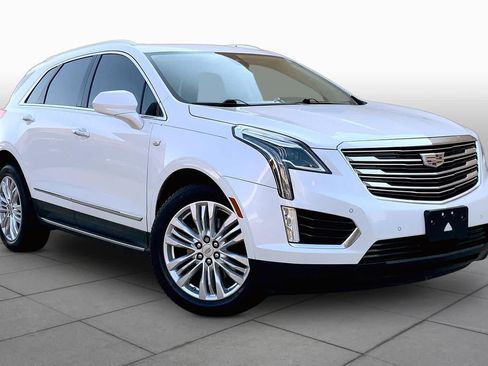 Used 2019 Cadillac XT5 Premium Luxury FWD image 3