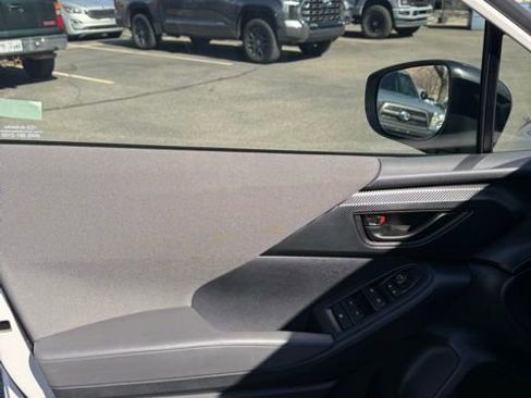 Used 2024 Subaru Crosstrek 2.0i image 14