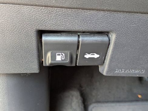 Used 2020 Nissan Kicks SR w/ SR Premium Package image 29