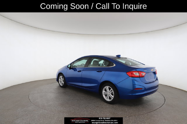 Used 2018 Chevrolet Cruze LT w/ Convenience Package FWD image 10