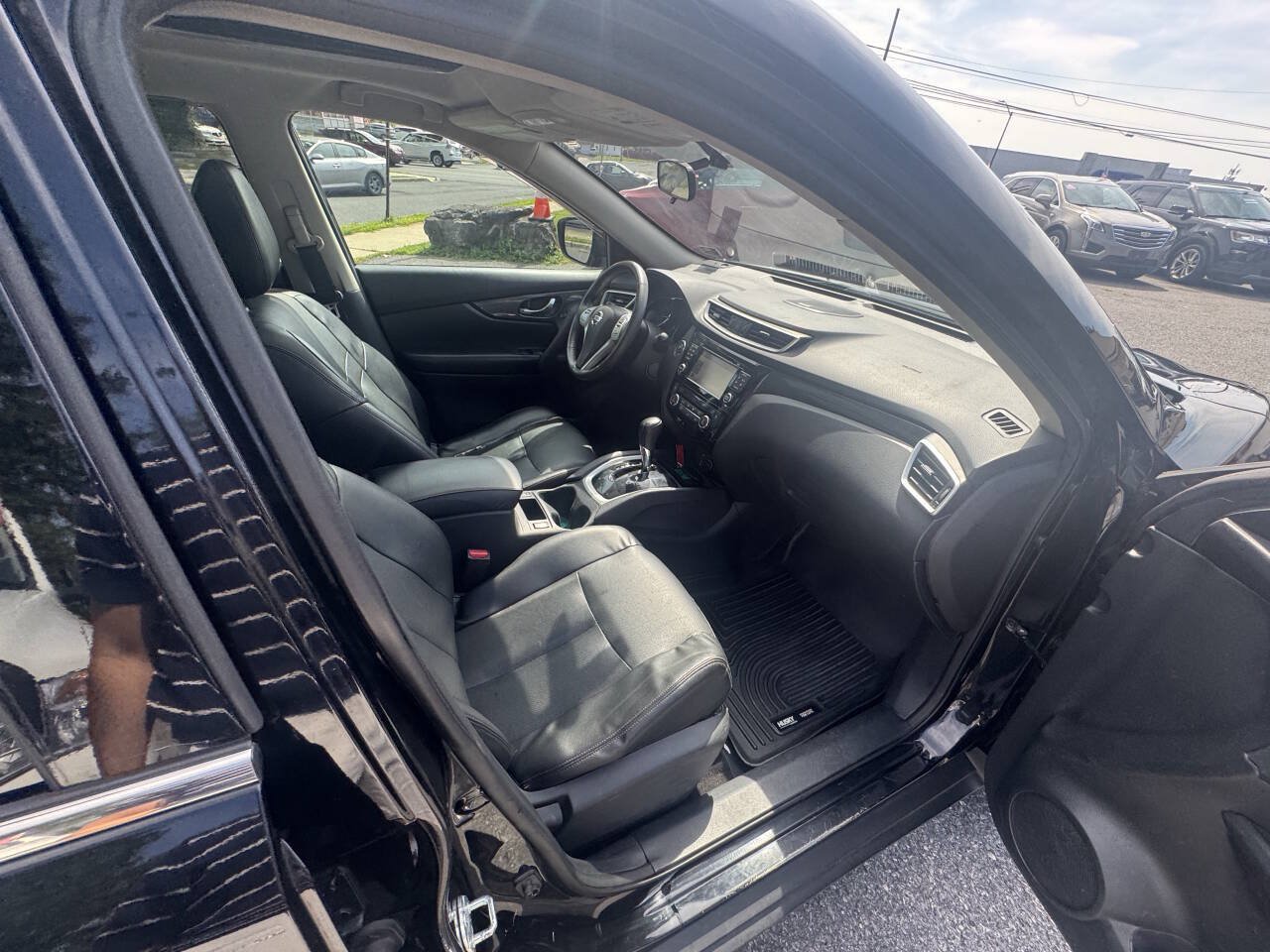 Used 2015 Nissan Rogue SL w/ SL Premium Package AWD/4WD image 24