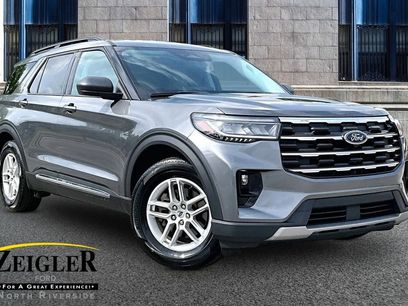 Used 2025 Ford Explorer Active w/ Active Comfort Package