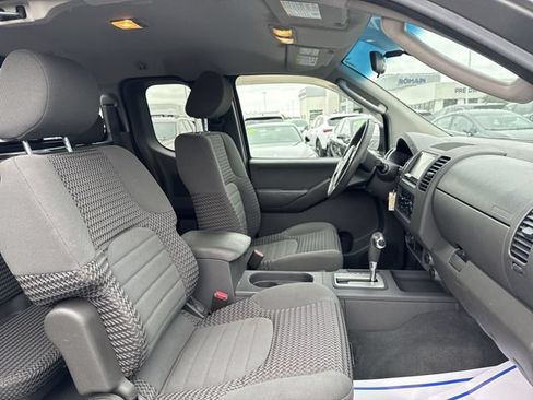 Used 2007 Nissan Frontier SE w/ SE Value Truck Pkg AWD/4WD image 13