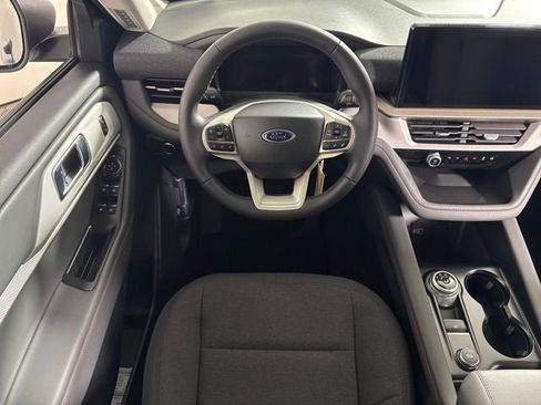 New 2026 Ford Explorer Active AWD/4WD image 19