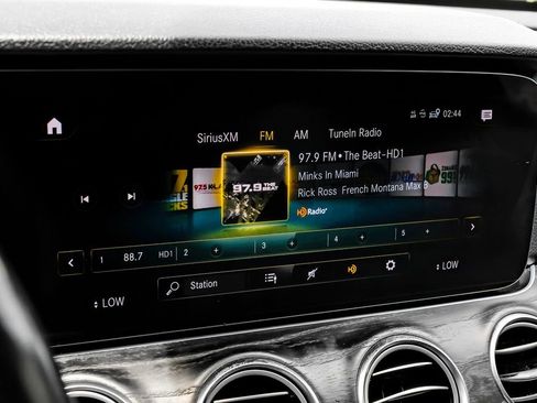 Used 2021 Mercedes-Benz E 350 4MATIC Sedan w/ Premium Package image 34