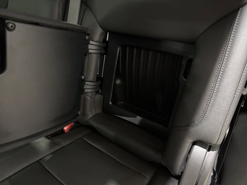 New 2026 GMC Sierra 1500 SLT w/ SLT Premium Plus Package image 40