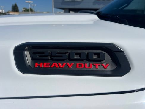 Used 2025 RAM 2500 Big Horn AWD/4WD image 72