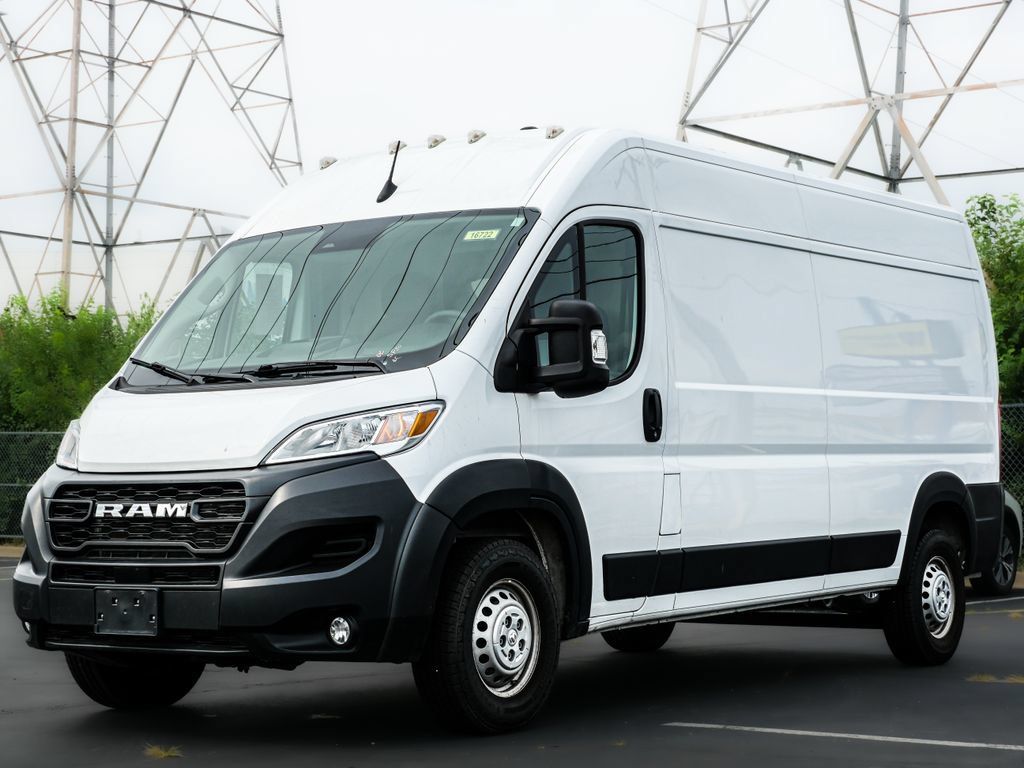 Used 2025 RAM ProMaster 2500 w/ Convenience Group FWD image 3