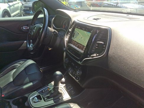 Used 2020 Jeep Cherokee High Altitude AWD/4WD image 12