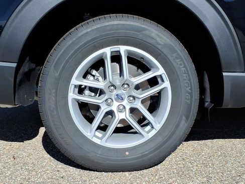 New 2027 Ford Explorer Active w/ Active Comfort Package AWD/4WD image 8