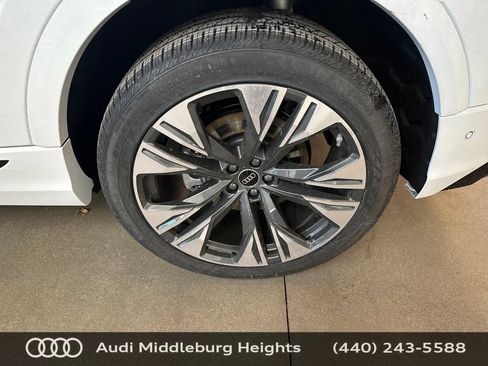 Certified 2026 Audi Q8 Premium Plus AWD/4WD image 30