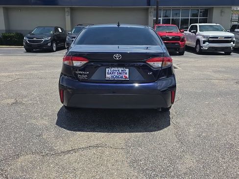 Used 2023 Toyota Corolla LE FWD image 5