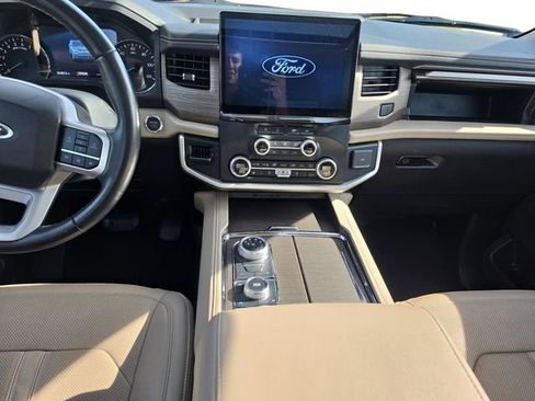 Used 2024 Ford Expedition Limited AWD/4WD image 11
