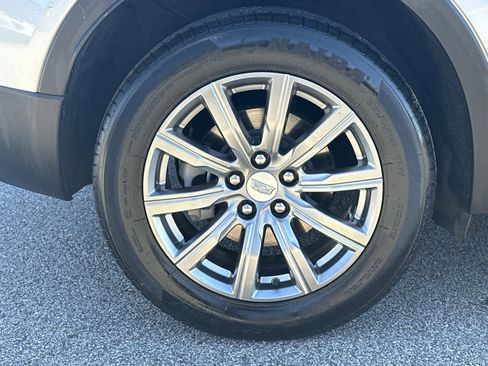 Used 2020 Cadillac XT4 Premium Luxury image 17