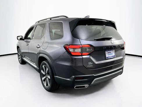 Used 2023 Honda Pilot Elite image 7