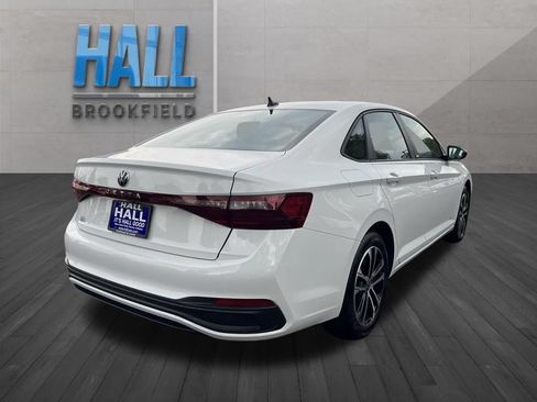 Certified 2025 Volkswagen Jetta Sport FWD image 6