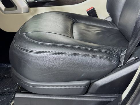 Used 2018 Land Rover Range Rover Long Wheelbase Autobiography image 27