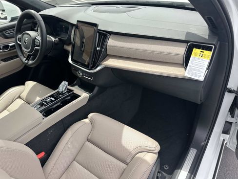 New 2026 Volvo XC90 T8 Ultra w/ Lounge Package AWD/4WD image 22