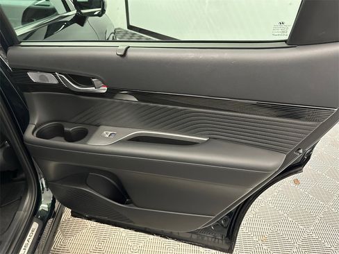 Used 2025 Hyundai Palisade Calligraphy image 18